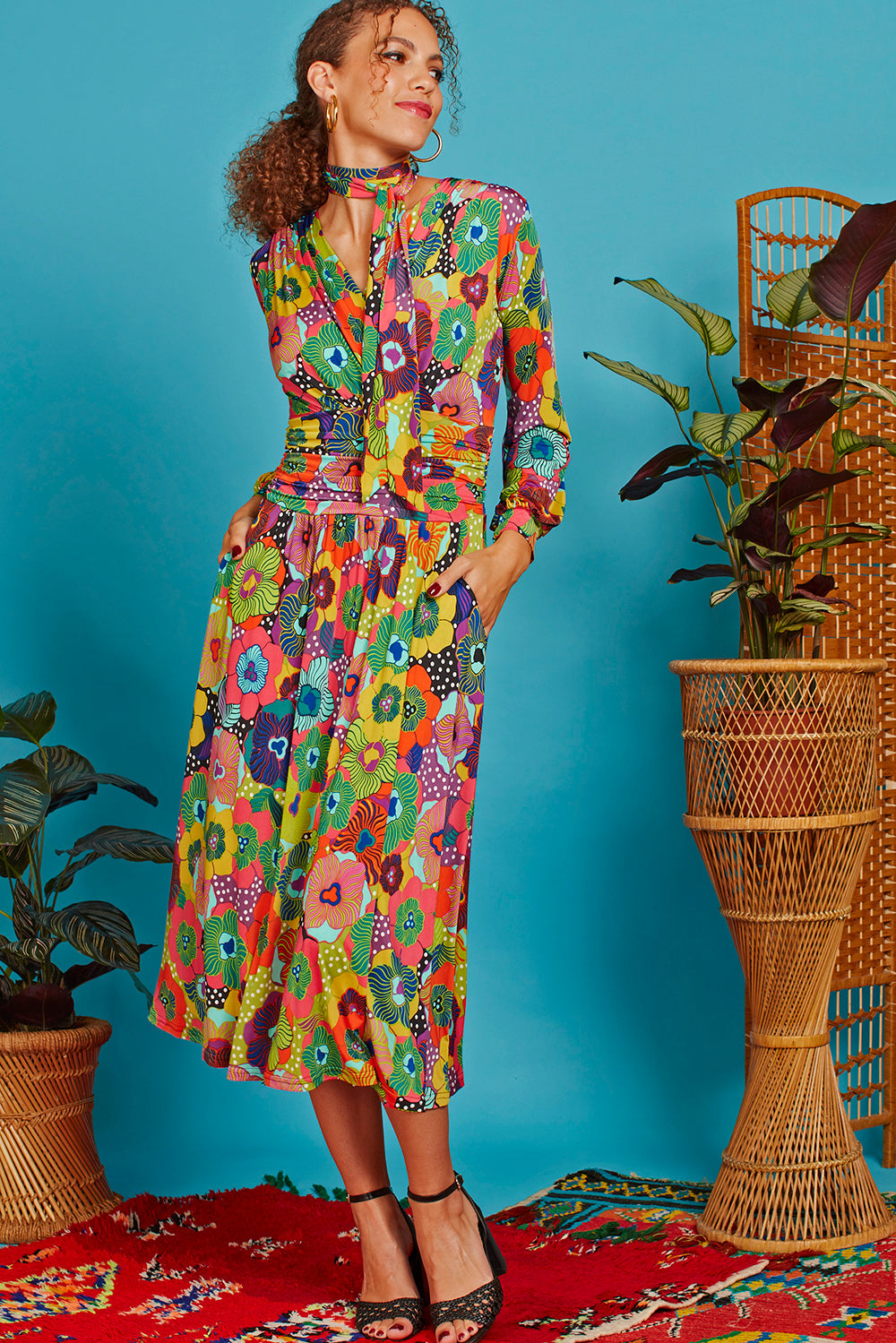 Onjenu SHARON Midi Dress Sky Flower Multi