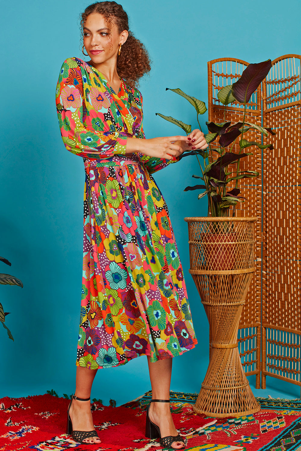 Onjenu SHARON Midi Dress Sky Flower Multi